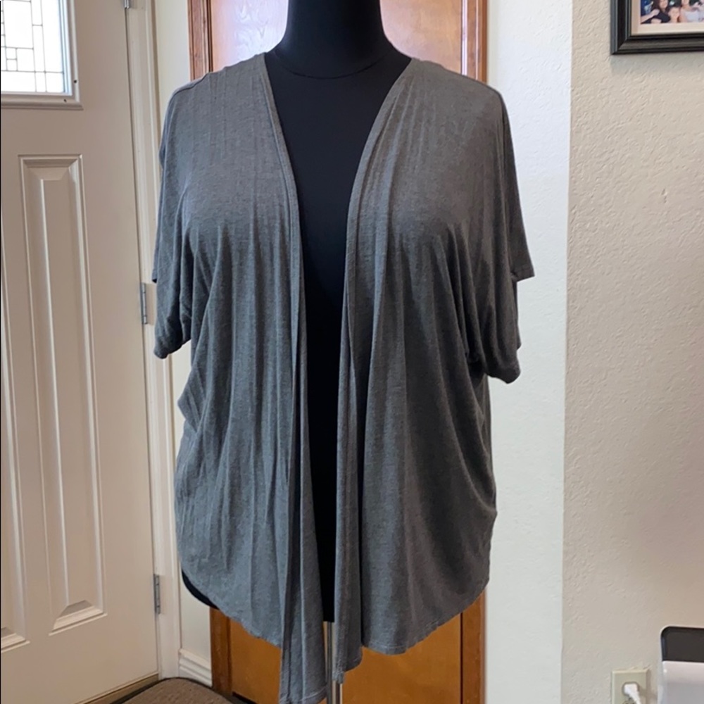Gray shrug